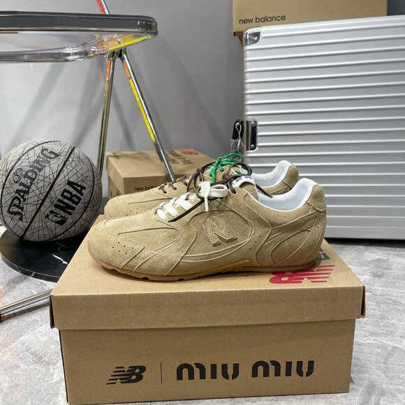 NB Miu Miu flat comfort sneakers - Picture 1 of 9